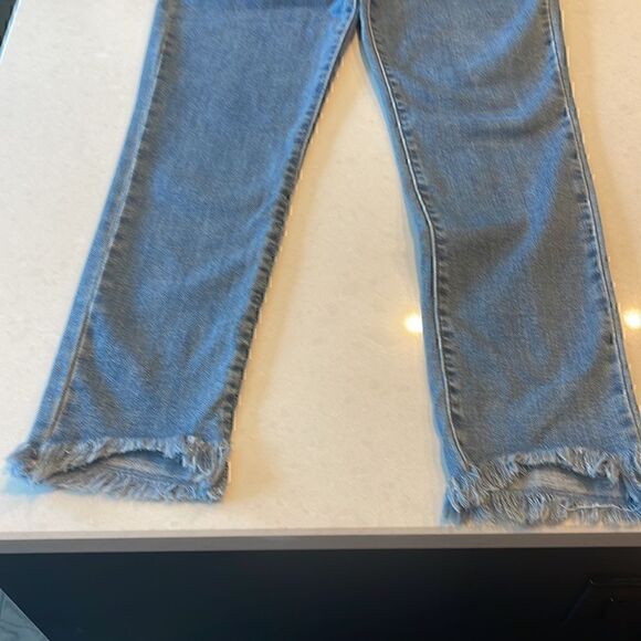 Levi’s 721 high rise skinny size 30. Women’s jeans great condition frayed hem. - Picture 2 of 7